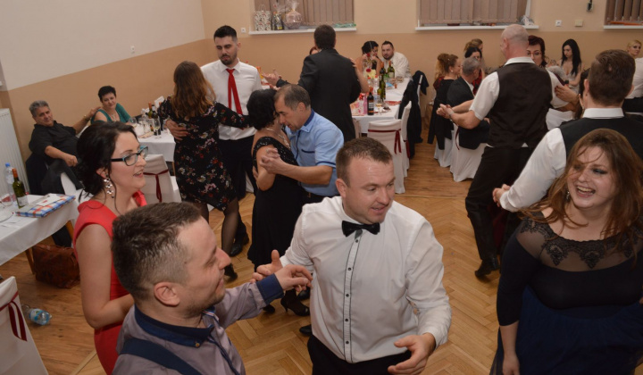 11. fotografia fotogalérie III. Obecný ples