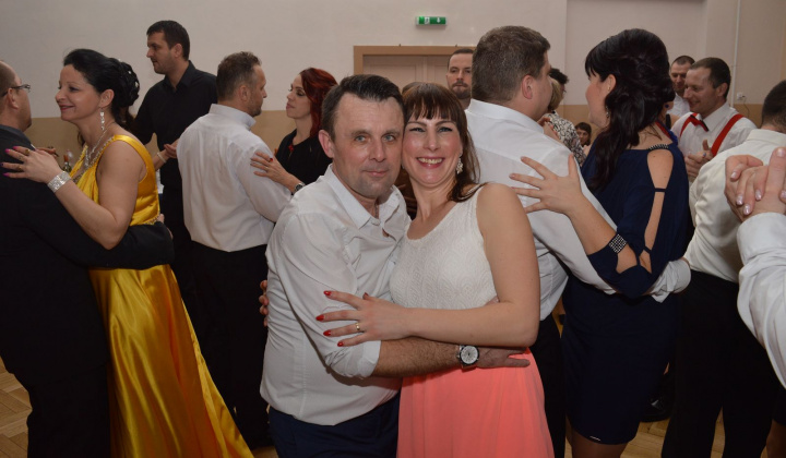 18. fotografia fotogalérie III. Obecný ples