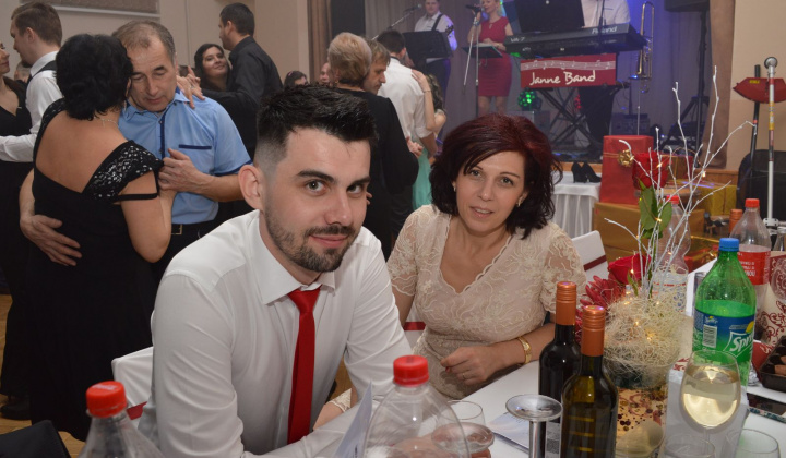 24. fotografia fotogalérie III. Obecný ples