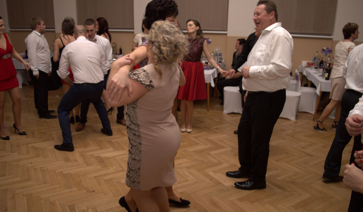 6. fotografia fotogalérie II. Obecný ples