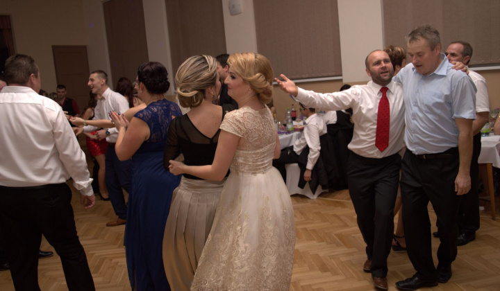 9. fotografia fotogalérie II. Obecný ples