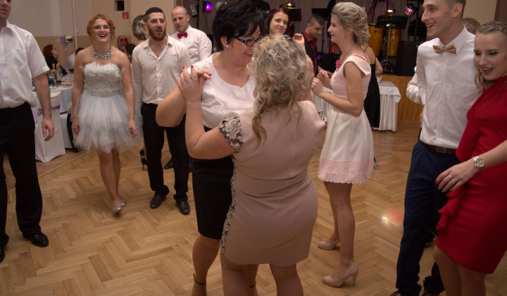 18. fotografia fotogalérie II. Obecný ples