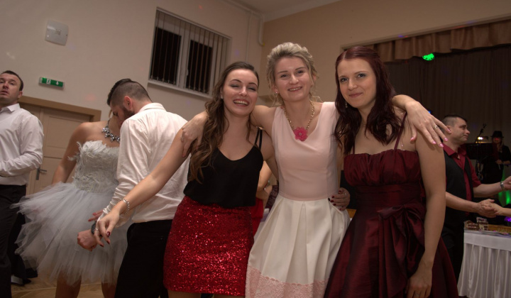 24. fotografia fotogalérie II. Obecný ples