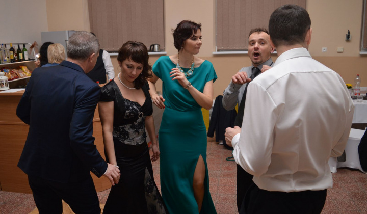 5. fotografia fotogalérie I. Obecný ples