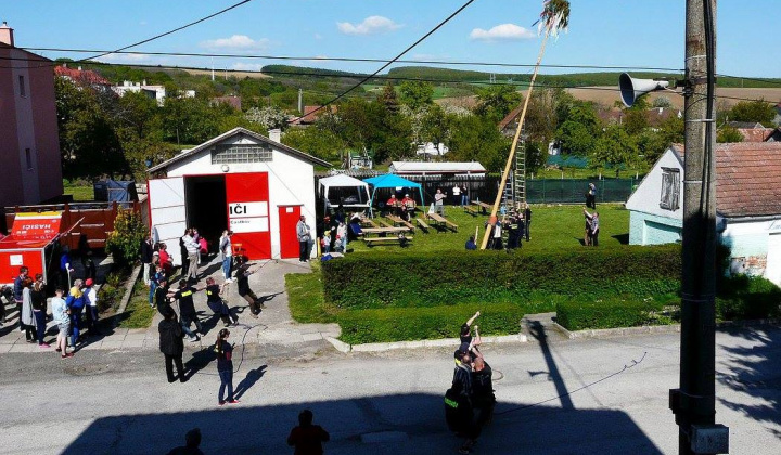 8. fotografia fotogalérie Stavanie mája